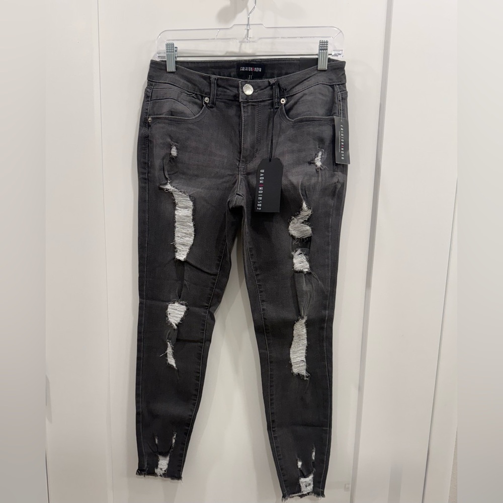Fashion Nova Distressed High-Rise Skinny Jeans. Dark Gray Size 11 NWT